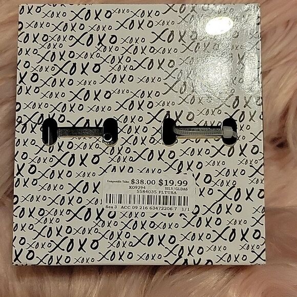  XOXO Quartz Watch jeweled face - Picture 8 of 8